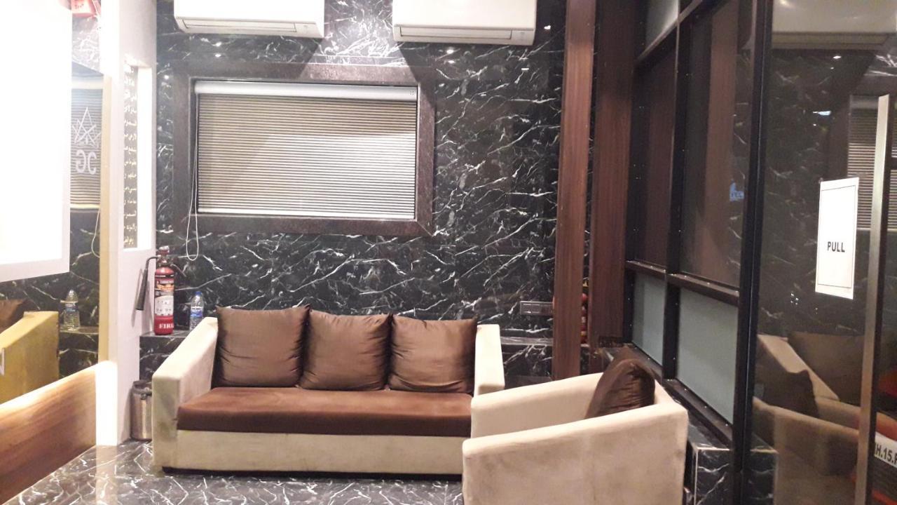 Shine Hospitality Hotel Bombay Exterior foto